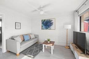 Spacious 1-Bed with Swimming Pool & Tennis Court